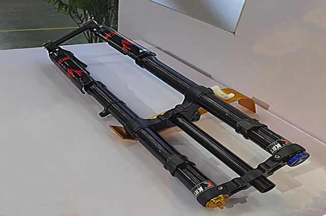 西雅轻量化750前叉.png